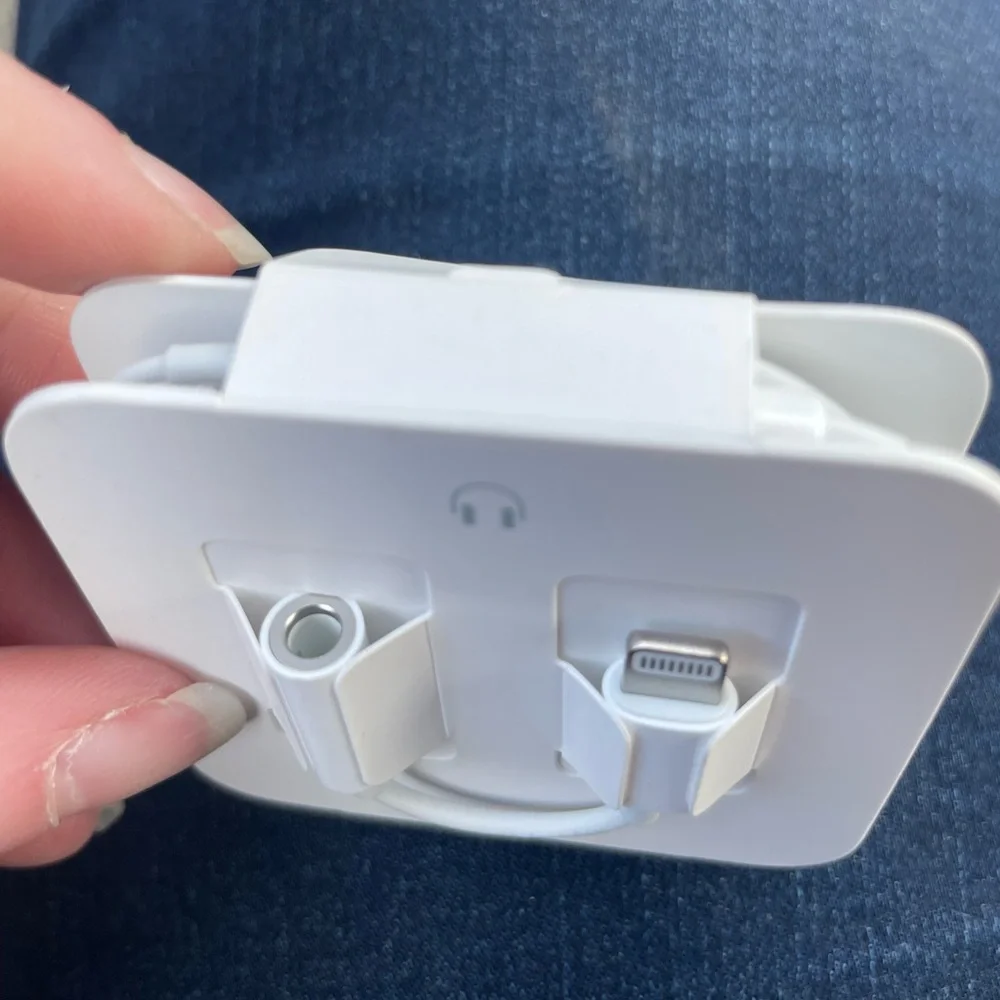 Apple Corded EarPods with Lightning Adapter